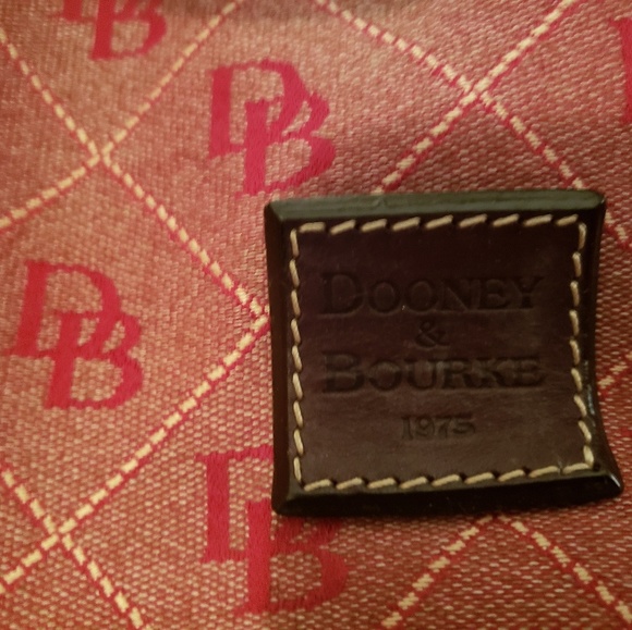 Dooney & Bourke canvas monogram bag - Picture 3 of 8